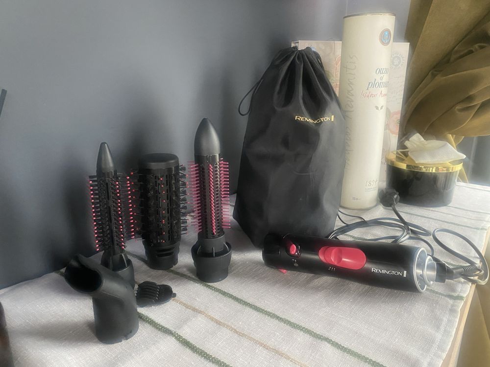 Турмалинова четка  за коса Remington ,1000 W ,4 приставки