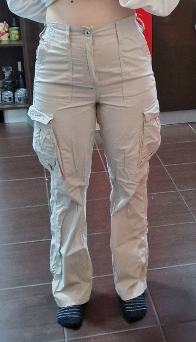 Pantaloni Cargo Bershka