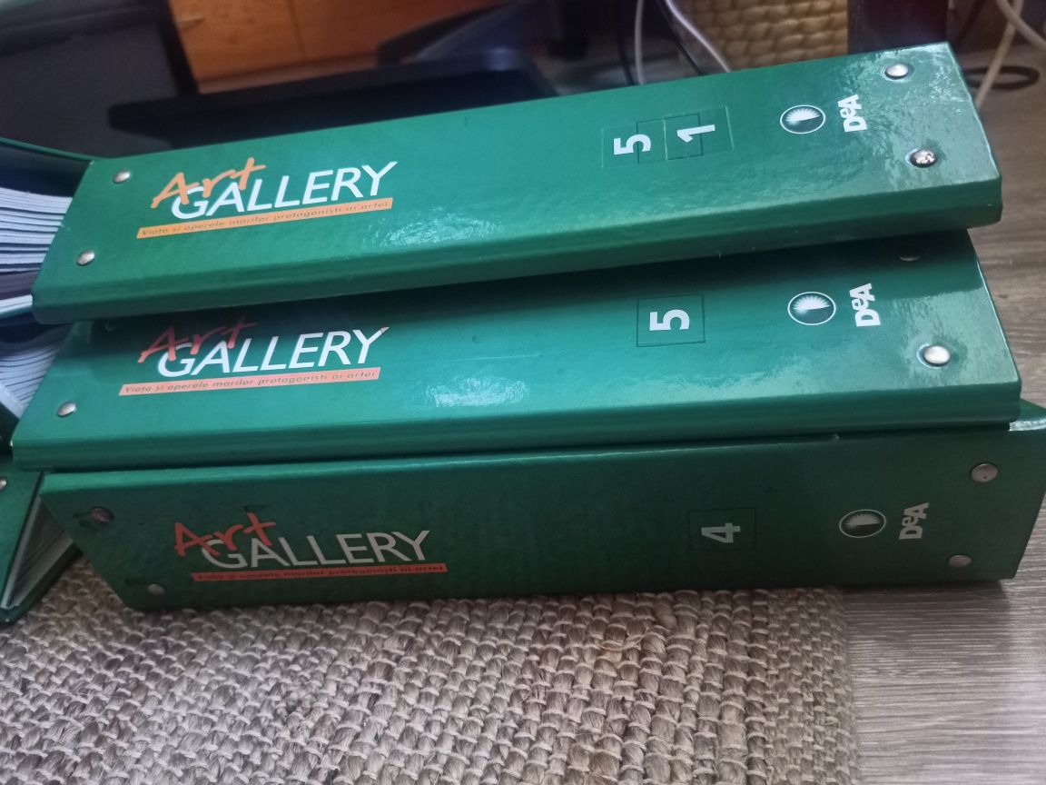 Colecția Art Gallery întreagā, 82 de numere