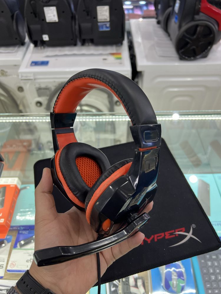 Игровой наушники с микрофоном б/у