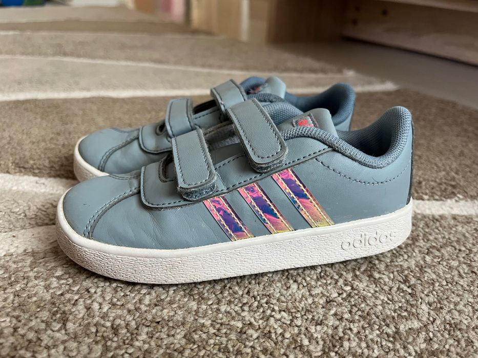 Маратонки Adidas за момиче