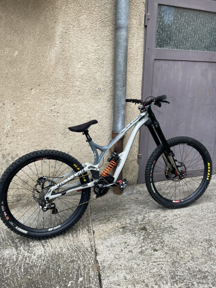 Bicileta commencal supreme v4.3 27.5