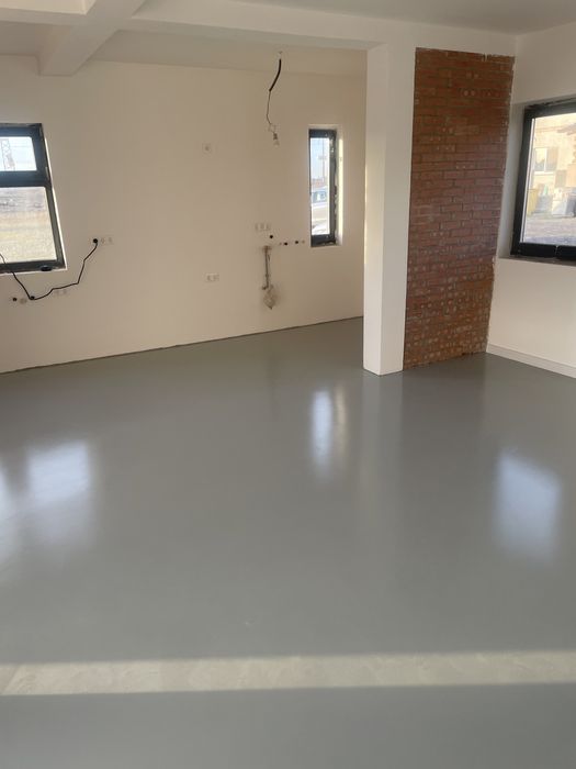 Pardoseli din rășină epoxidică și Poliuretană!