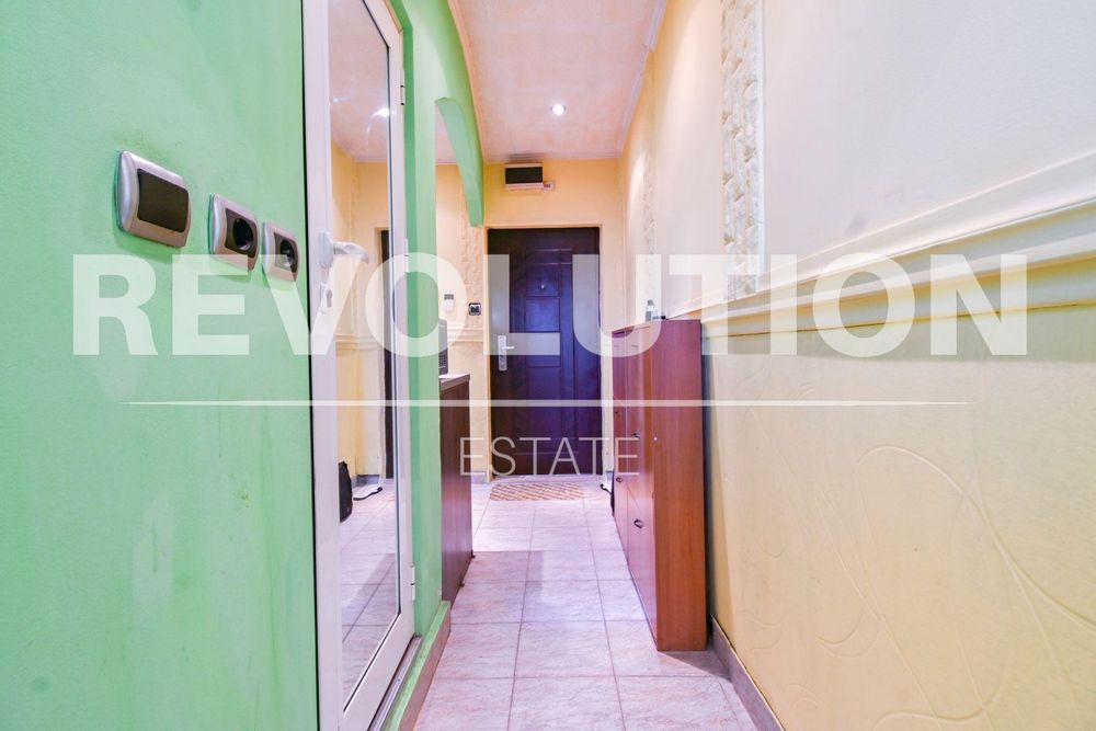 Продава се Едностаен апартамент в София, Люлин 4 - 46 кв.м за 2392 €/кв.м - Снимка #5