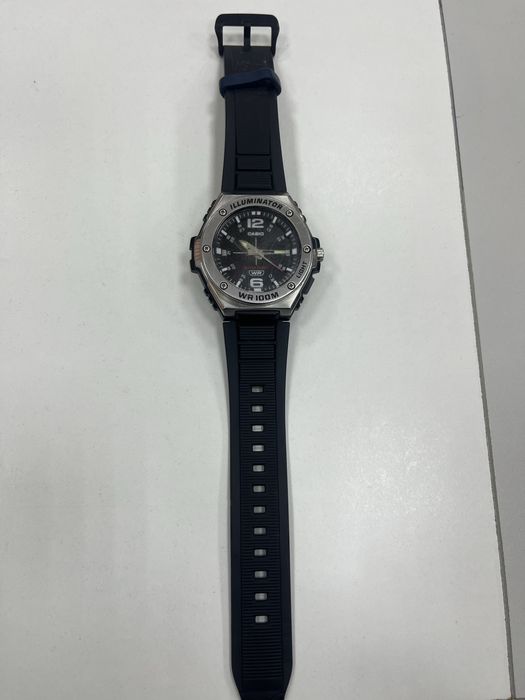 Продаю час Casio