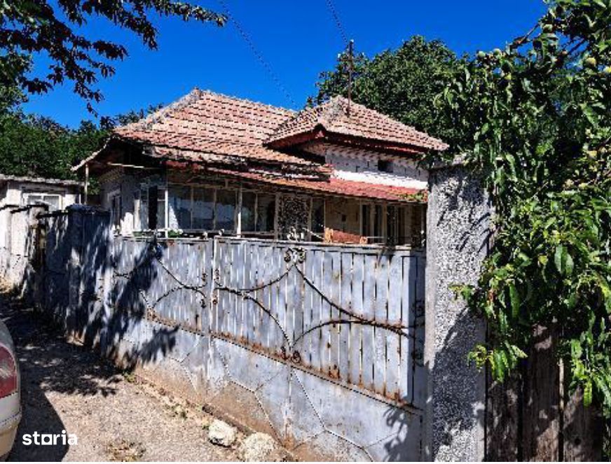 cota de 1/2 teren si cota de 1/4 casa Loc Dragasani, Jud Valcea