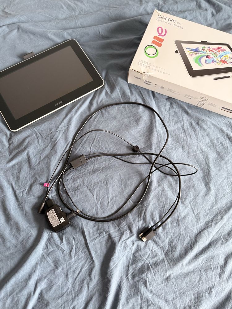 графичен таблет Wacom One 13 Touch Pen Display