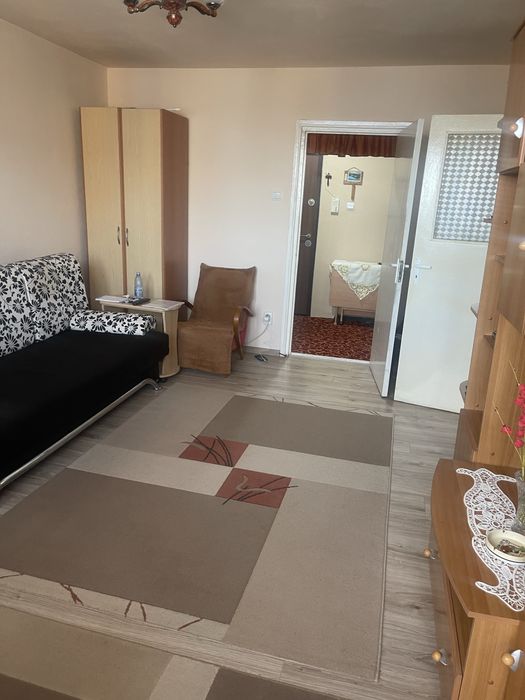 Proprietar vand apartament 2 cam. decomandat, zona Piata Rahovei