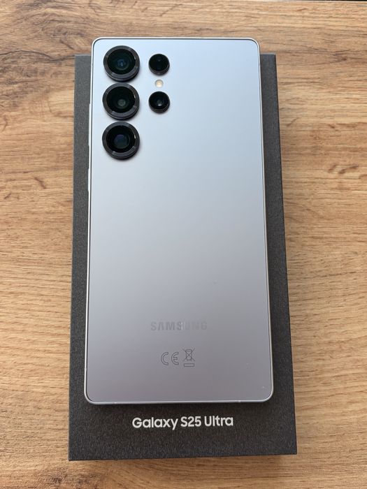 Samsung Galaxy S25 ULTRA 6.90 ", 256 GB