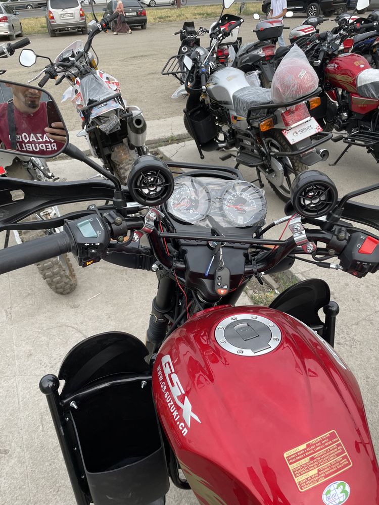 Мотоцикл Сузуки Suzuki GSX 250 куб в розницу рассрочка