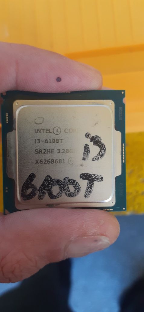 Procesor Intel Core i3 6100T SkyLake CPU 3.20GHz Grafica Integrata