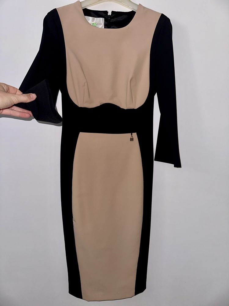 Elisabetta Franchi  Celyne b. de la 2700 lei la 1200 lei