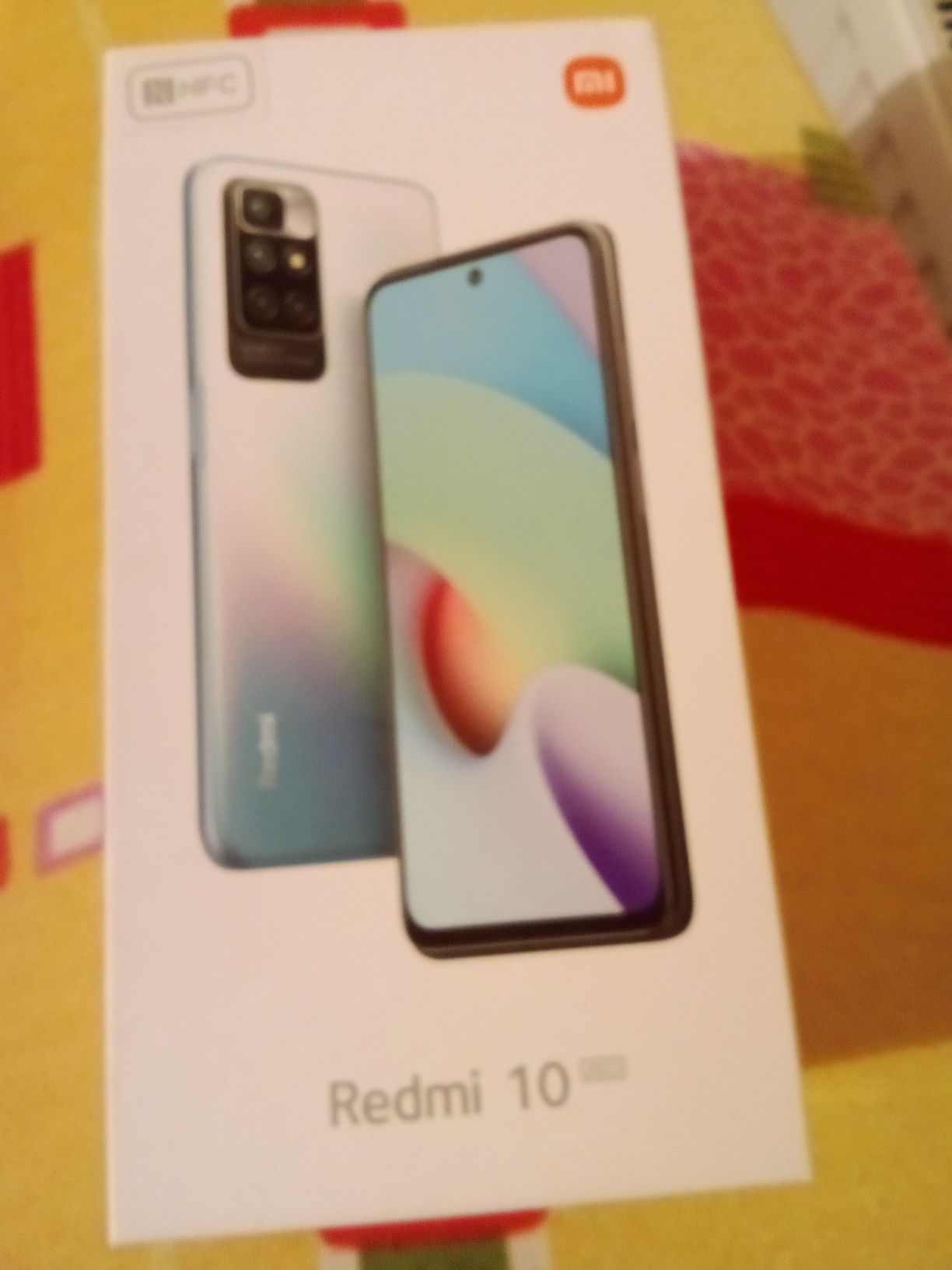 Продавам телефон чисто нов Xiaomi Redmi 10 ,2022, 64G