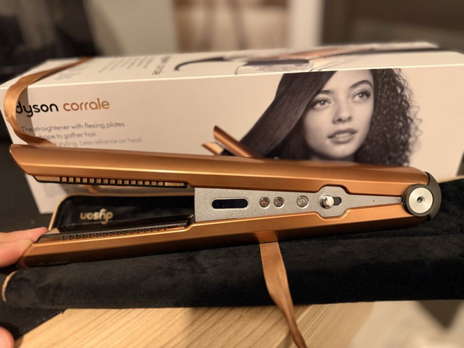 Dyson Corrale originală – Nouă – Preț redus