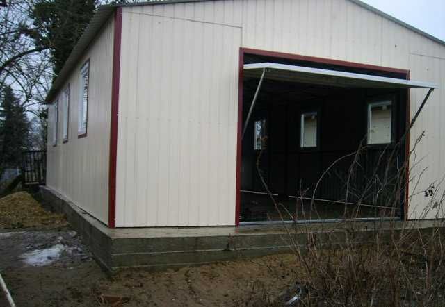 Vând fac Garaje Auto din structura metalica si panou sandwich izolat