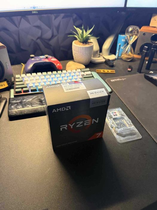 Ryzen 7 5700x3d Lightly used - 5 months old