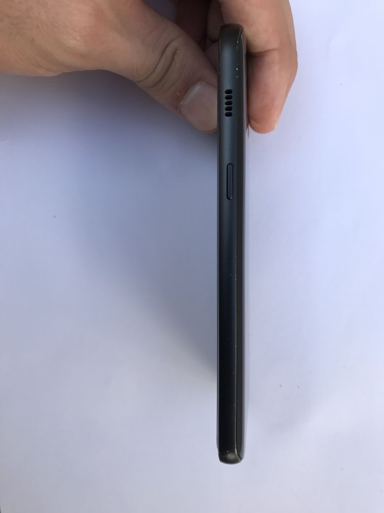Samsung A3 2017 sotiladi