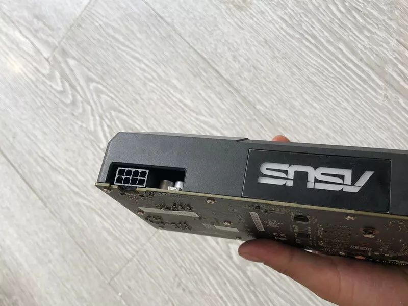 Vand placa videi GTX 1070TI