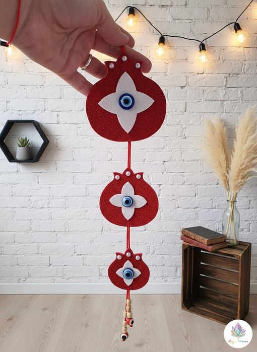 Национальные сувениры. Подвески интерьерные