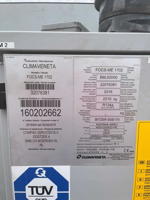 Vand/ Inchiriez Chiller CLIMAVENETA 400 KW