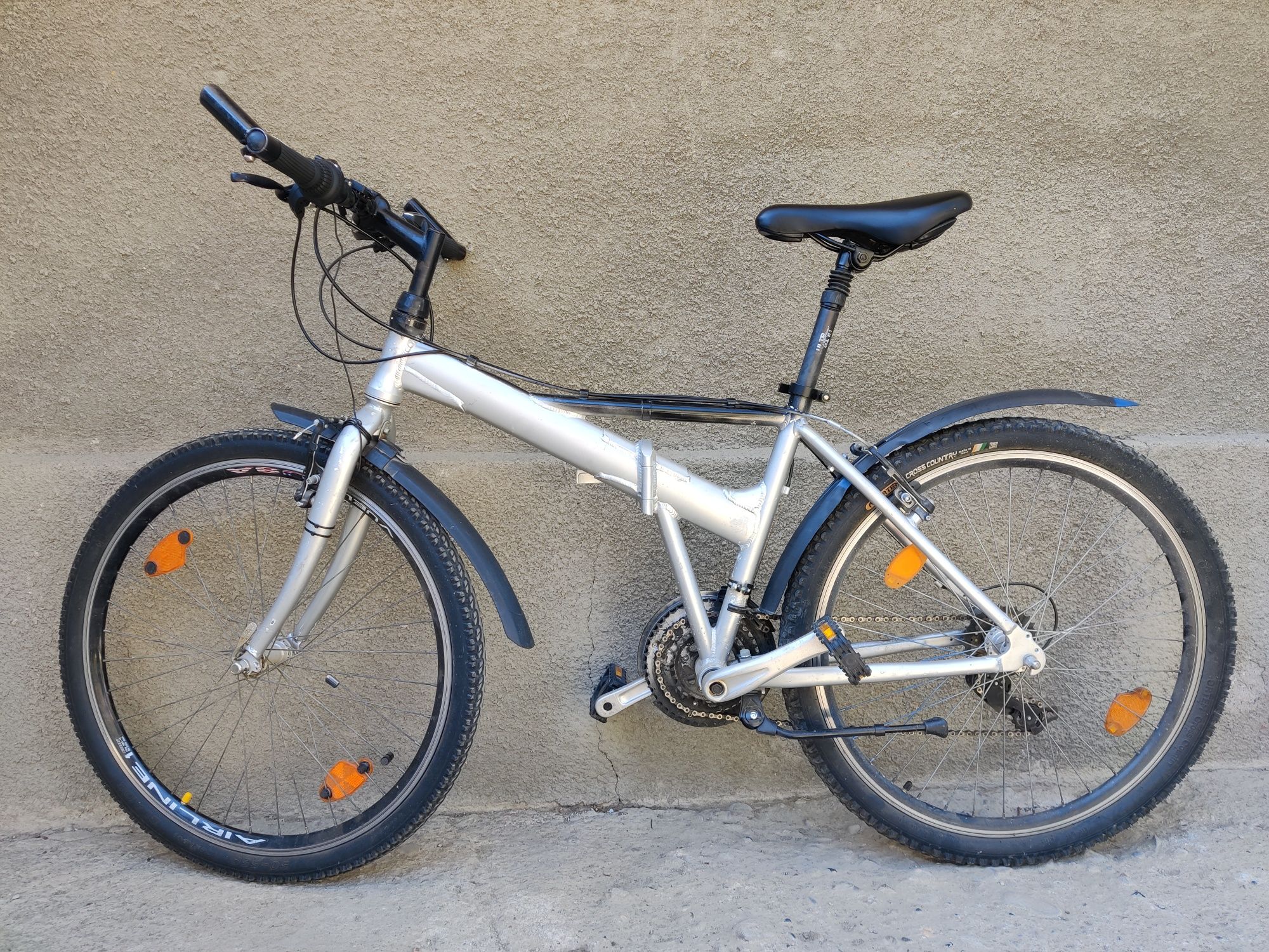 Vând bicicletă mountain bike pliabilă McKenzie 26" livrare gratuită