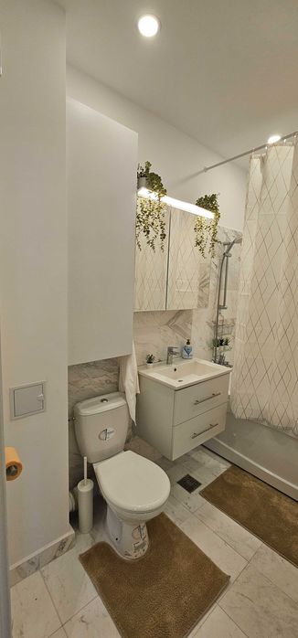 Proprietar inchiriez garsoniera pe B-dul Timisoara (CET Vest) -43mp