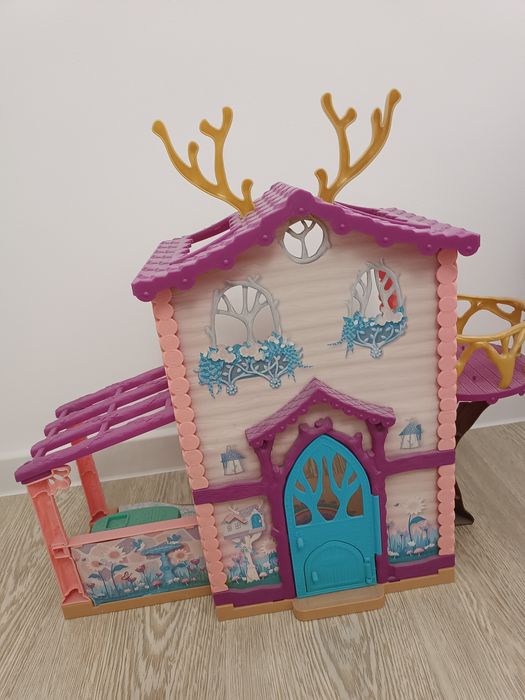 Домик кукольный Enchantimals,
 Торг уместен