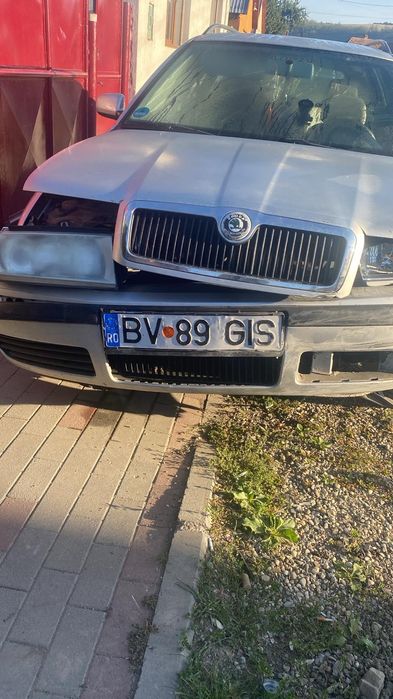 Vând Skoda Octavia 1   1.6