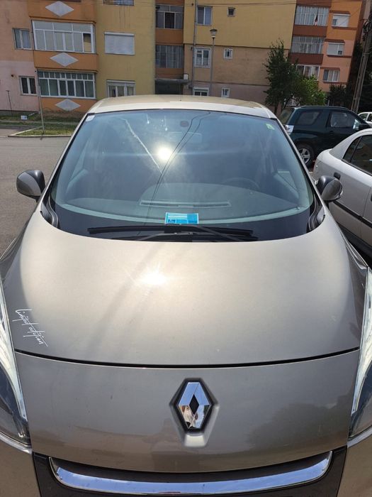 Renault Scenic 1.5dci 110cp AF 2012 cutie automata 150k km in crestere
