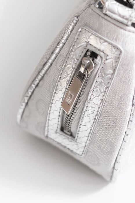 Чанта Gusacci за рамо