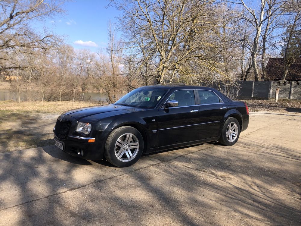 Chrysler 5.7 hemi C300