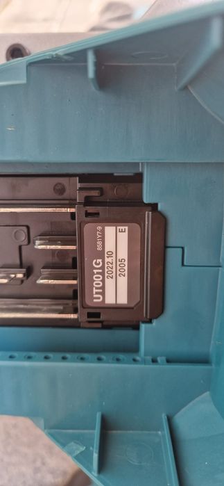 Makita malaxor pe acumulator de 40 V