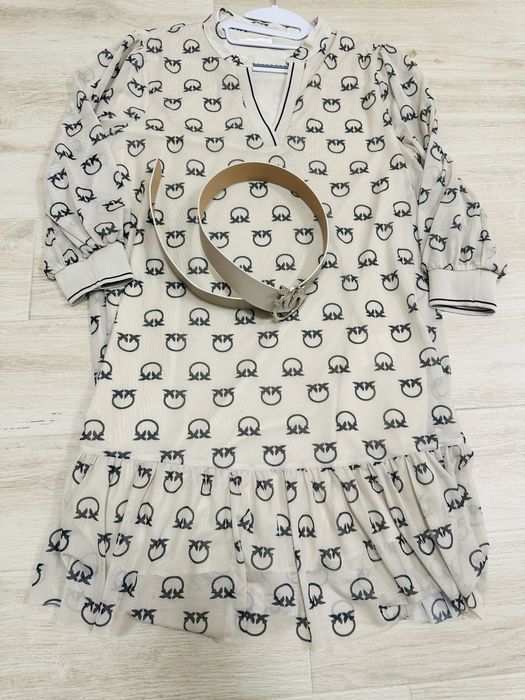 Тюлена рокля”Pinko”-40 размер+колан