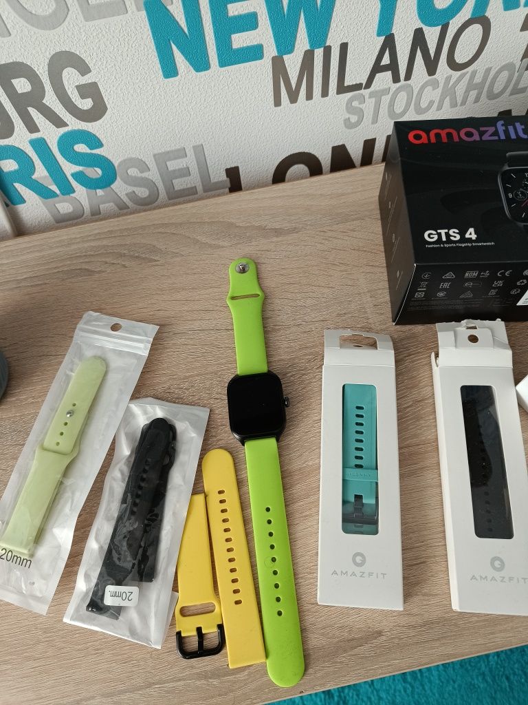 Смарт часовник Amazfit GTS4 с гаранция