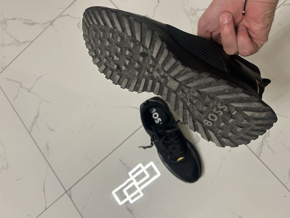 ОРИГИНАЛНИ маратонки Boss