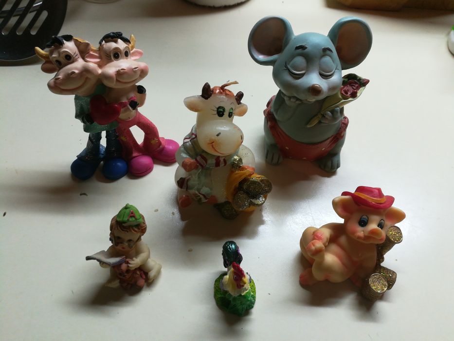 Фигурки, статуэтки