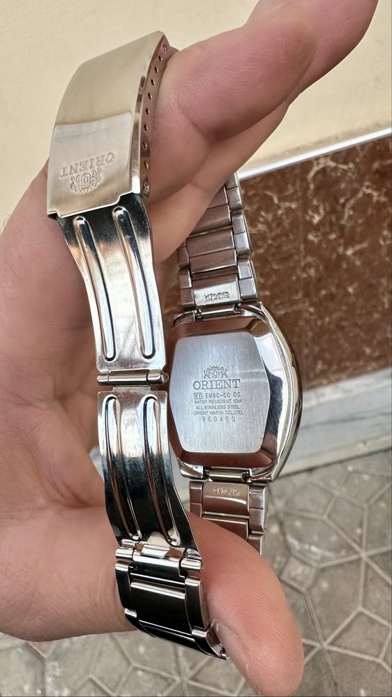 Original Orient soati sotiladi
