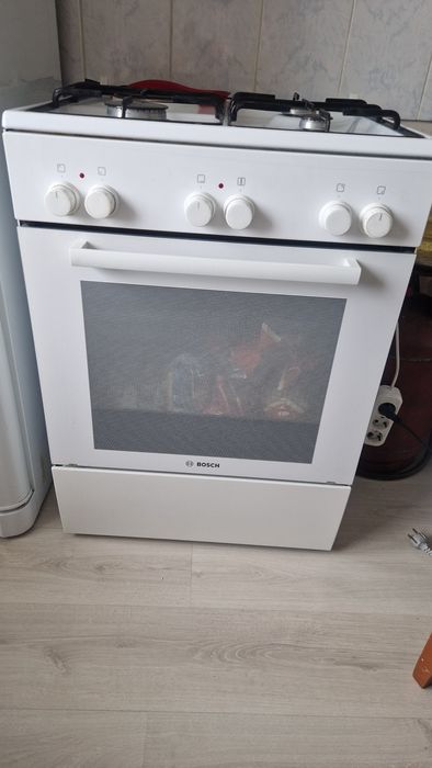 Продам газплиту BOSCH