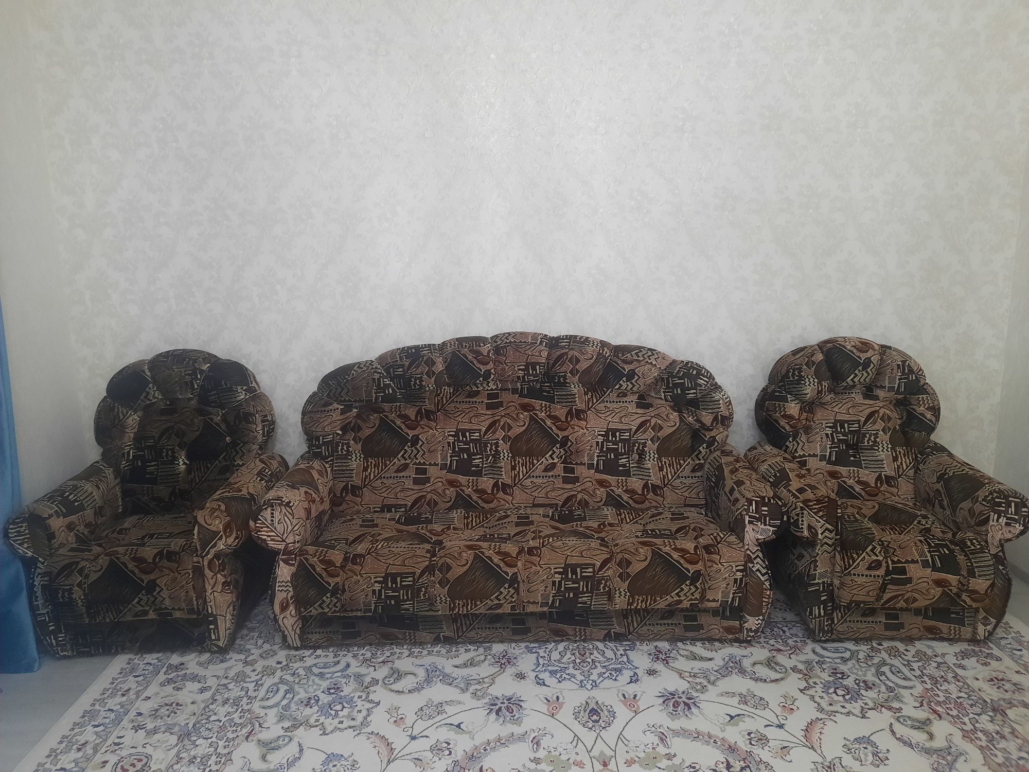 Диван жақсы жағдайда