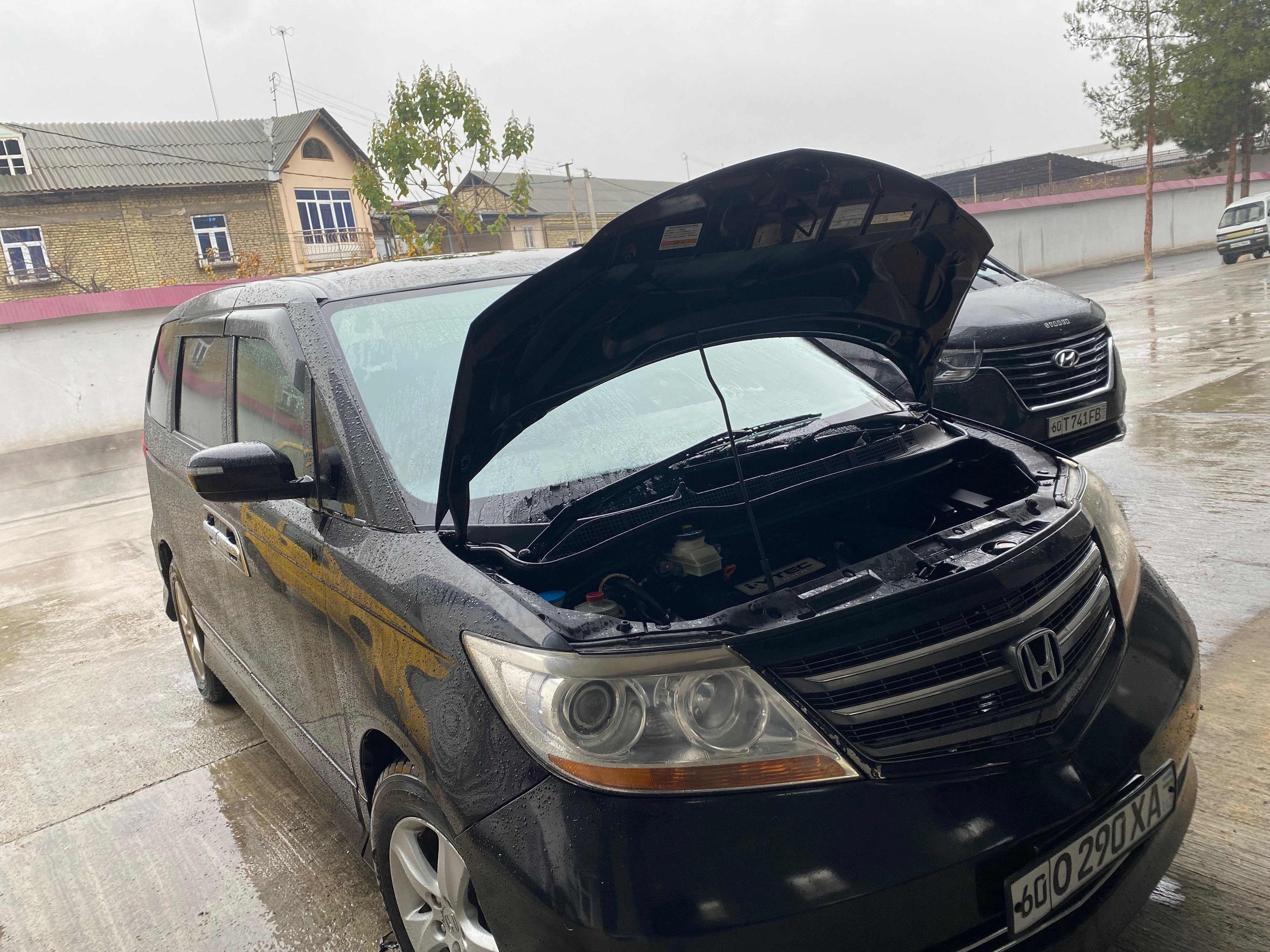 Ремонт автомобиля разных марок  автомобиля