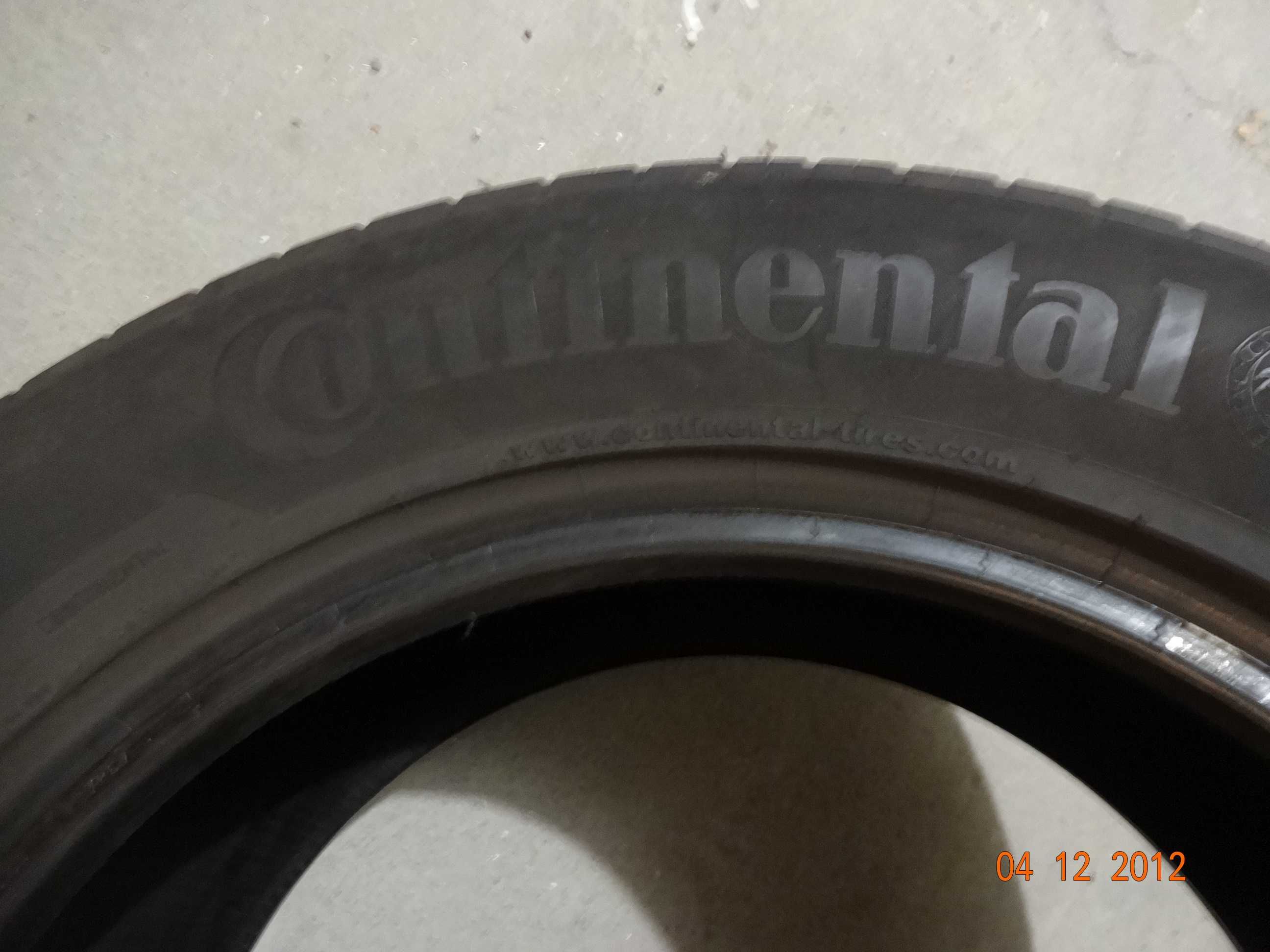 Continental 235/60/18 летни