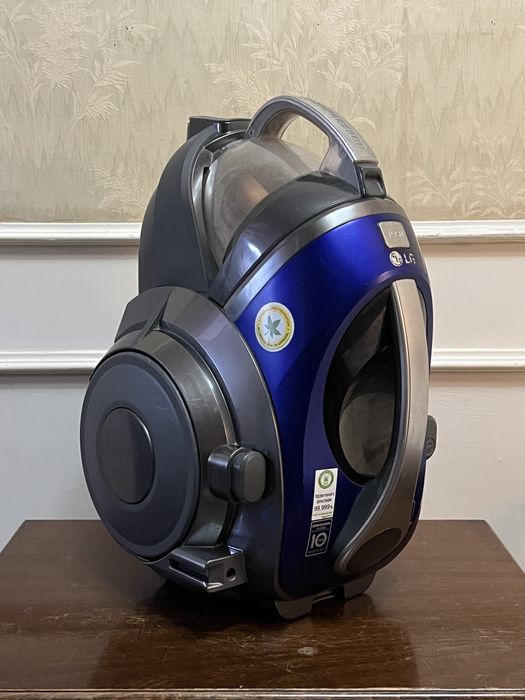 Пылесос LG VK89609HQ