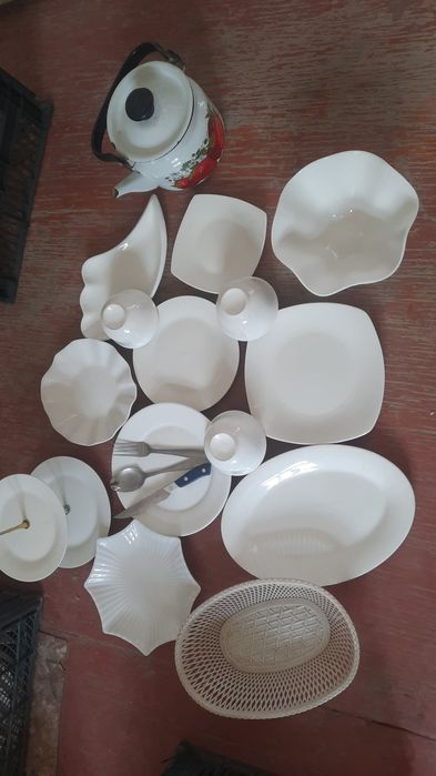 Ыдыстар  беріледі