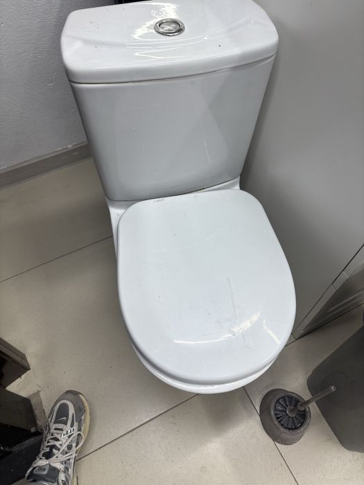 Унитаз продается