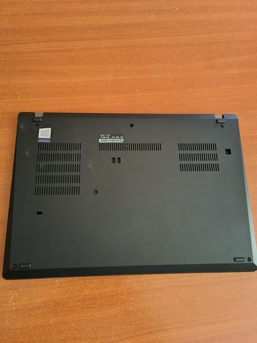 Leptop Lenovo T 490
