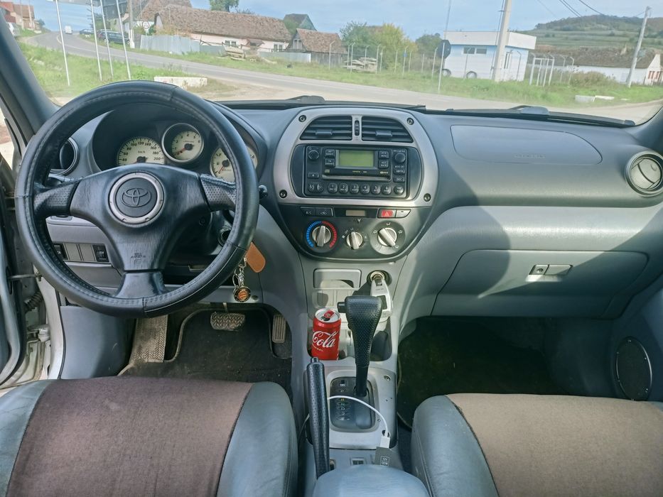 Toyota RAV4 4x4 permanent , an fabricație 2003