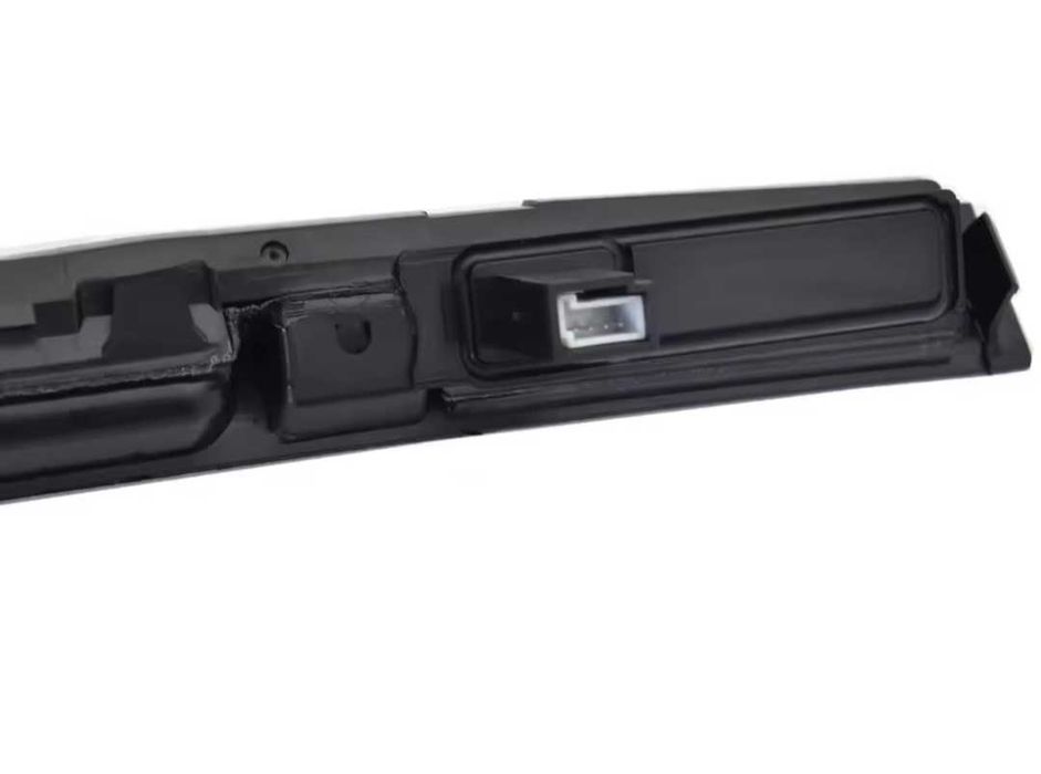 Лайсна за багажника с дръжката за отваряне за BMW E83 X3 БМВ Х3 Е83