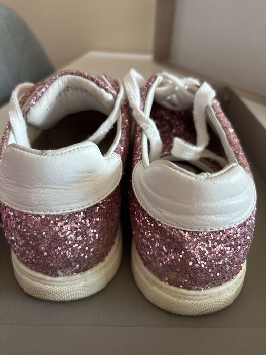 Обувки номер 37,38