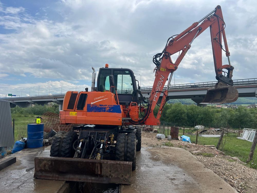 Vând Excavator FIAT-HITACHI