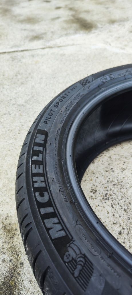 MICHELIN Pilot Sport 4 R19 DOT 0323